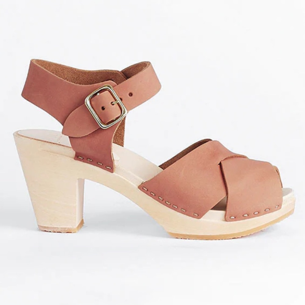 Bryr Tan Leather Clog Sandals with Wooden Heel